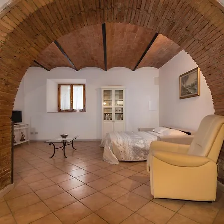 Enchanting Flat With Patio In Abbadia A Isola Monteriggioni Exterior photo