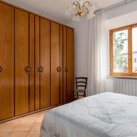 Enchanting Flat With Patio In Abbadia A Isola Monteriggioni Exterior photo