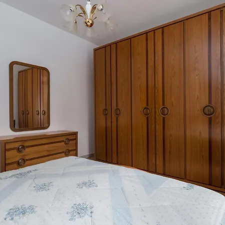 Enchanting Flat With Patio In Abbadia A Isola Monteriggioni Exterior photo